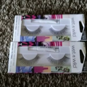 2pr False Eyelashes w glue